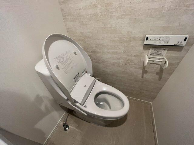 アザーレ・ソラ読売ランド前のトイレ|別部屋の参考写真です。