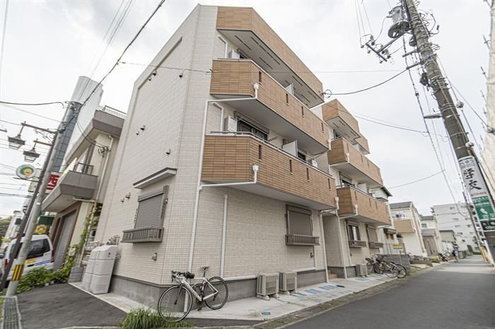 ウエストガーデン大場