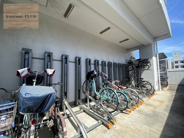 サンマンションアトレ太子橋の駐輪場