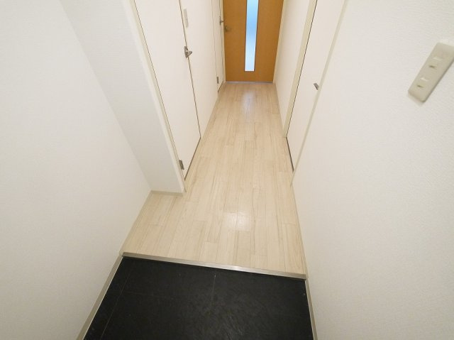 サンプラザ郡山の玄関