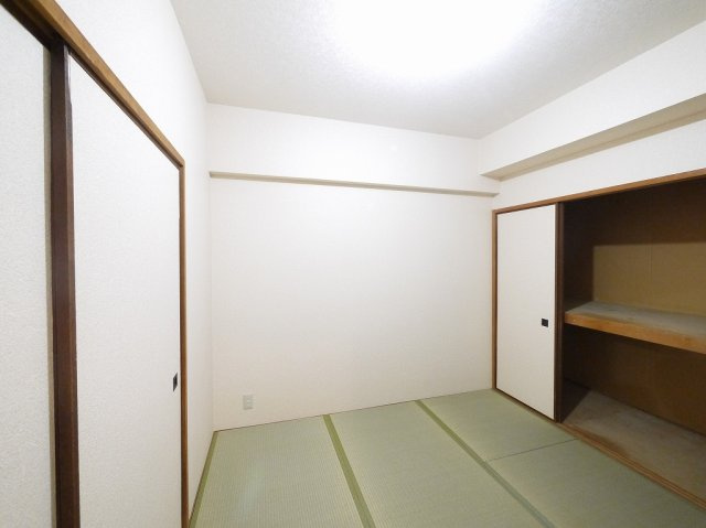 サンプラザ郡山の和室