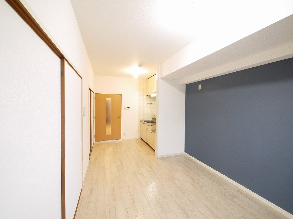 サンプラザ郡山の居間・リビング