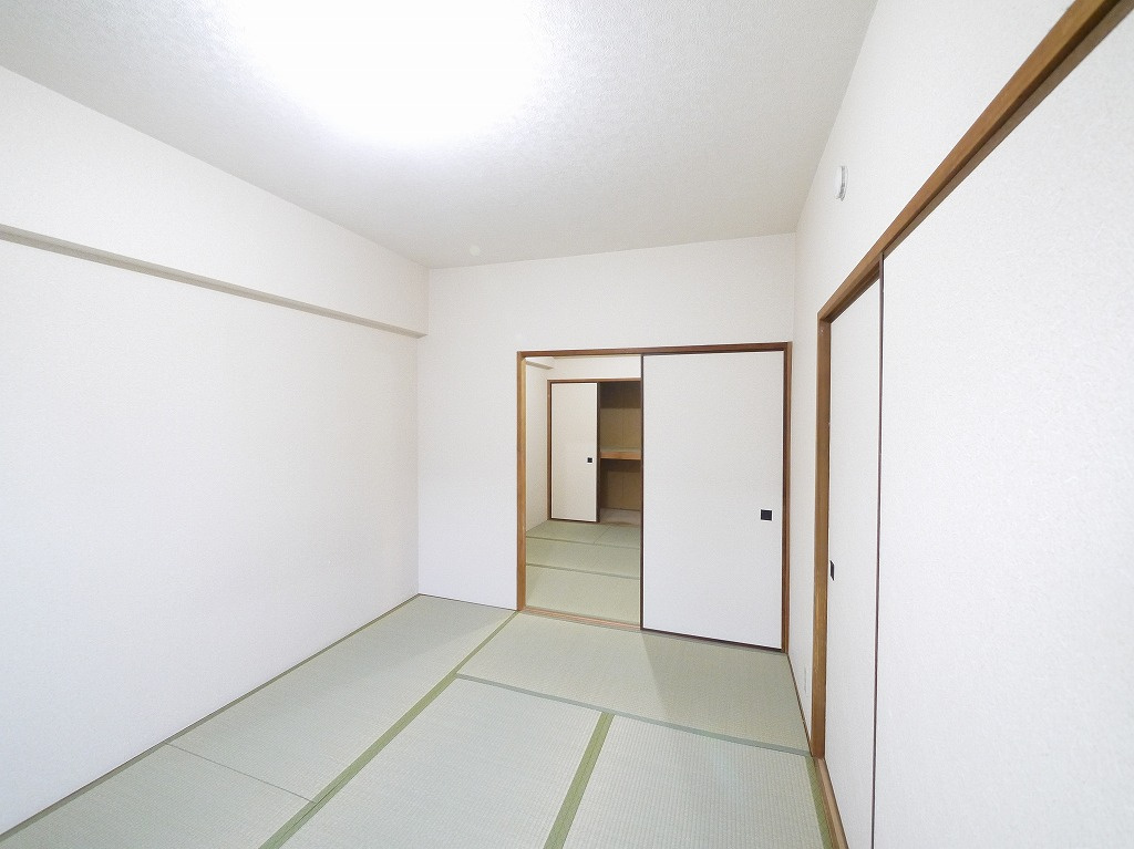 サンプラザ郡山の寝室