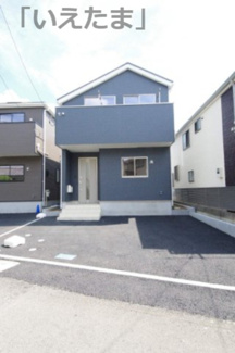 【外観】 | 間口は広いので車種によっては車2台駐車可能です。