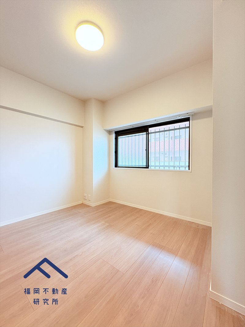 ライオンズマンション野間大池南の洋室