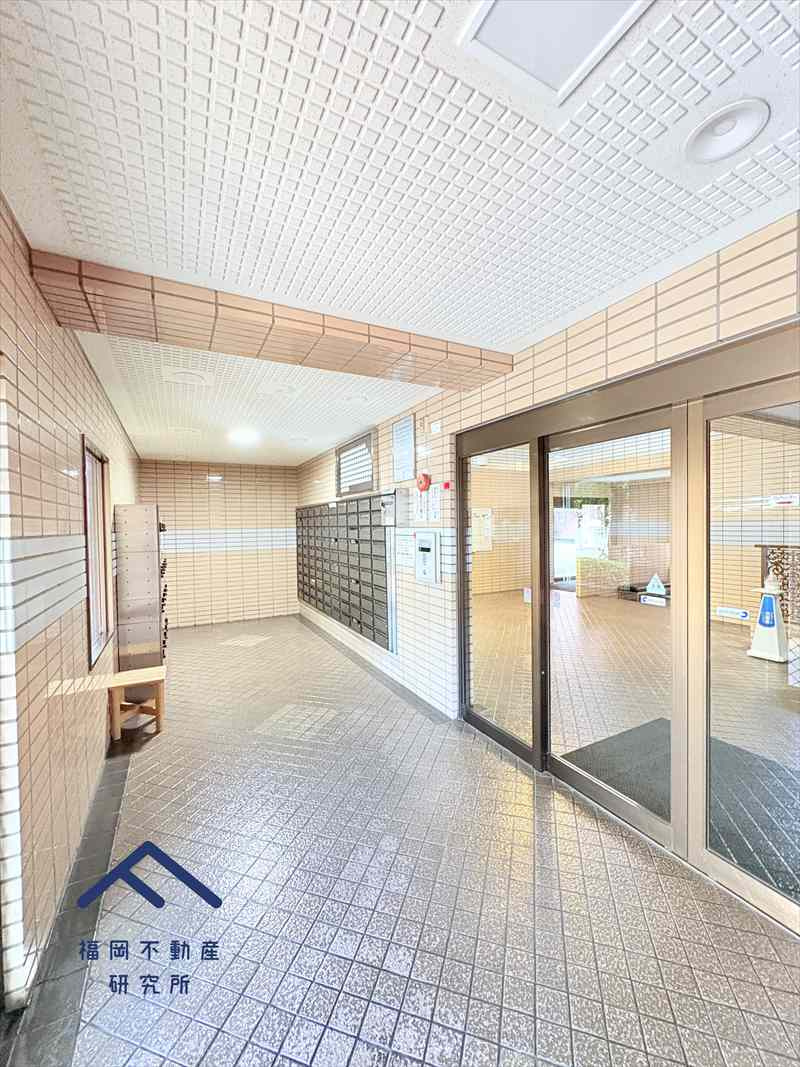 ライオンズマンション野間大池南のエントランス