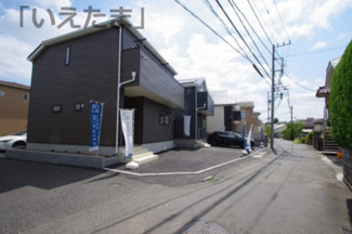 【前面道路含む現地写真】