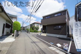 【前面道路含む現地写真】