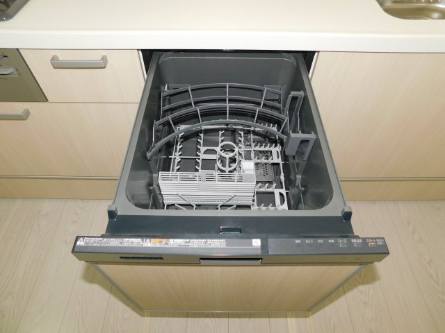 名古屋市南区赤坪町1期のキッチン|◇食洗機◇　　家事の負担を軽減する便利な食洗機付き♪