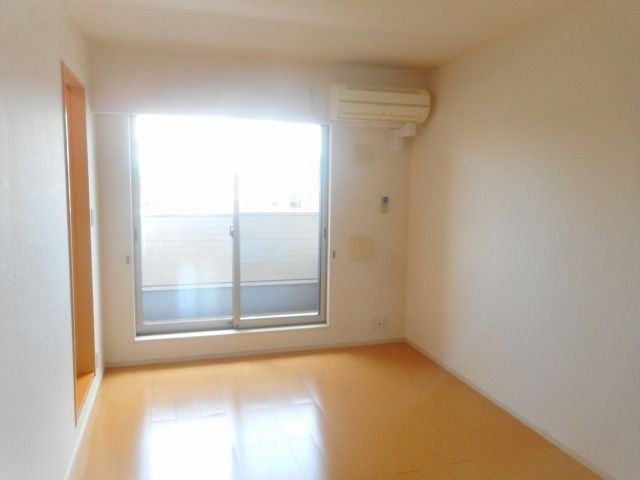 マインシュロスⅢの居間・リビング|ゆったり過ごせるリビングです