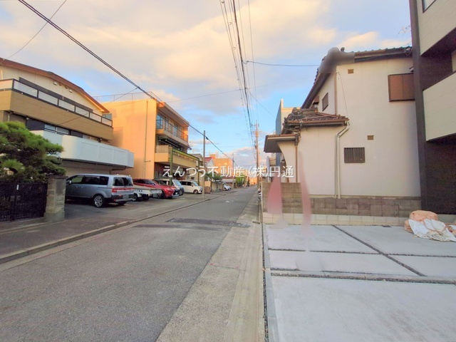 メルディア観音町の前面道路含む現地写真