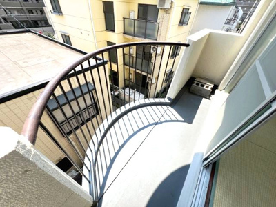 【バルコニー】 | リアライズ御影（旧御影ハイツ）