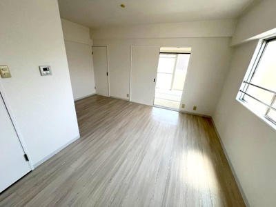 【居間・リビング】 | リアライズ御影（旧御影ハイツ）