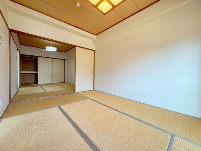 新大阪グランドハイツ1号棟の和室