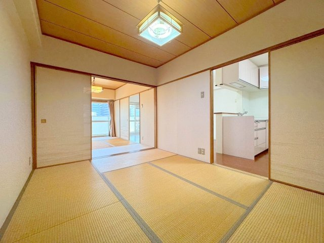 新大阪グランドハイツ1号棟の和室