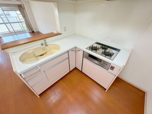 新大阪グランドハイツ1号棟のキッチン