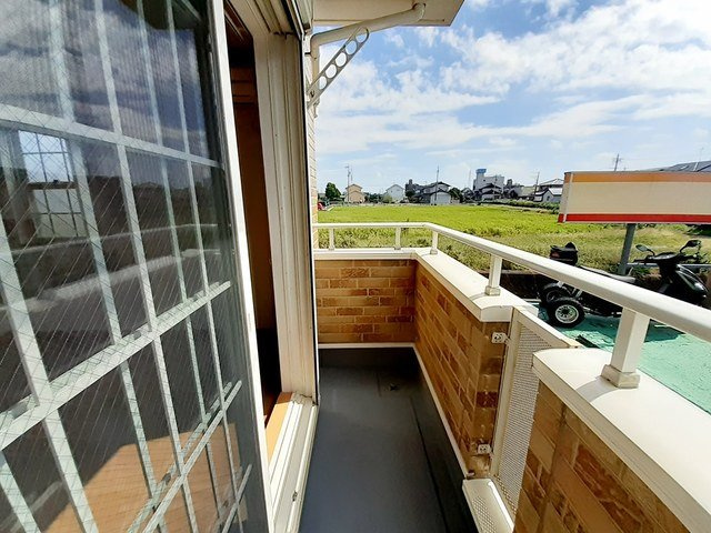 リバーサイド三城のバルコニー