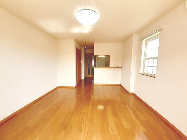 リバーサイド三城の内装