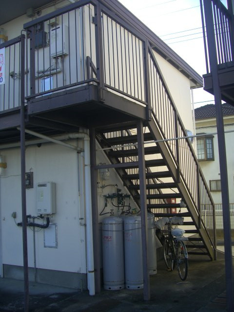 日吉ハイツA棟の外観