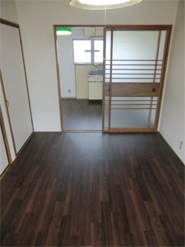 日吉ハイツA棟の居間・リビング|居間です