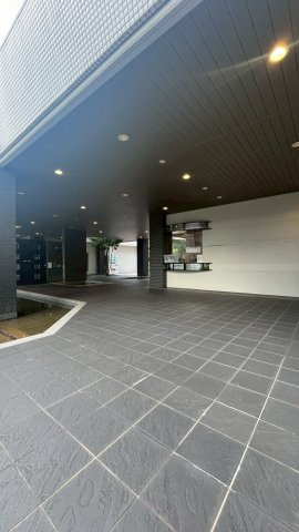 レスタージュ伊丹サーフアライブのエントランス|エントランス