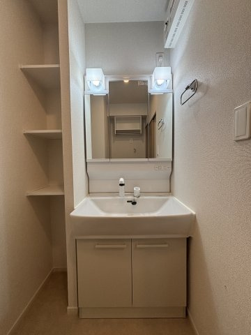 Ｌ－Ｆｒｏｎｔ　雅の独立洗面台