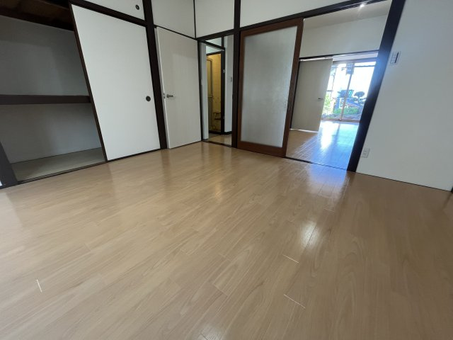 長田区長尾町２丁目　中古戸建の居間・リビング