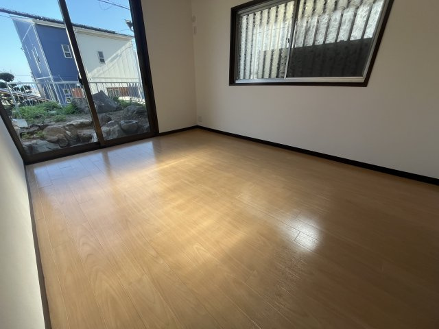 長田区長尾町２丁目　中古戸建の洋室