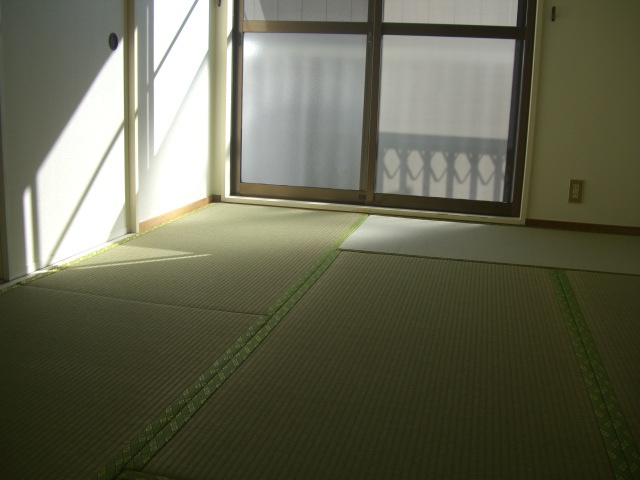 グリーンハイムアツの寝室|ゆとりの広さです