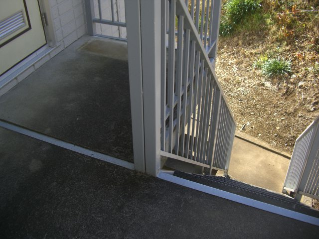 グリーンハイムアツのエントランス|落ち着いたエントランスです