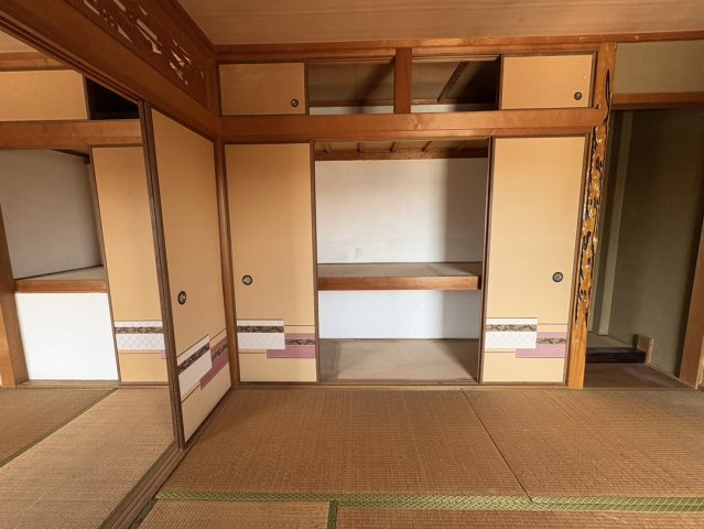 豊中市曽根西町3丁目　中古テラスハウスの和室|3階和室　【2025年8月22日撮影】