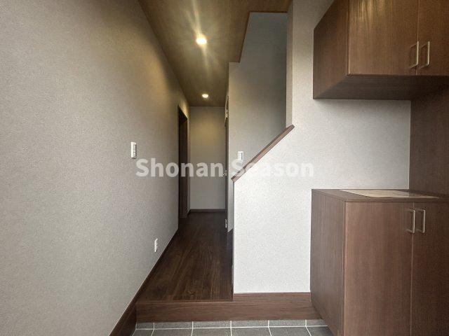 【玄関】 | 大容量収納可能なシューズBOXでキレイな玄関をキープできますね◎