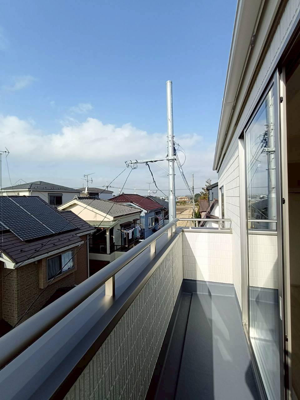 三郷市　幸房　新築戸建　　全1棟　のバルコニー|開放的で明るい空間を演出してくれるバルコニーです