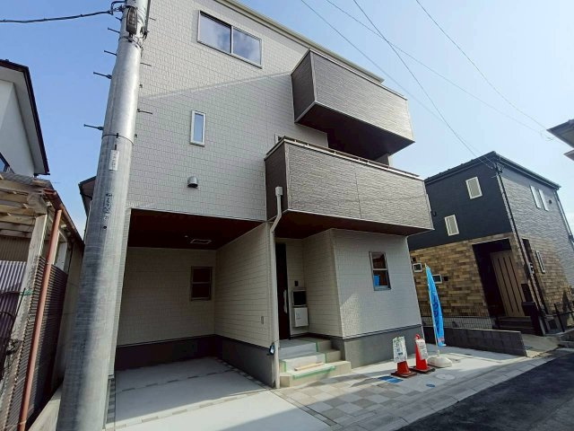 三郷市　幸房　新築戸建　　全1棟　の前面道路含む現地写真|前面道路含む現地写真です