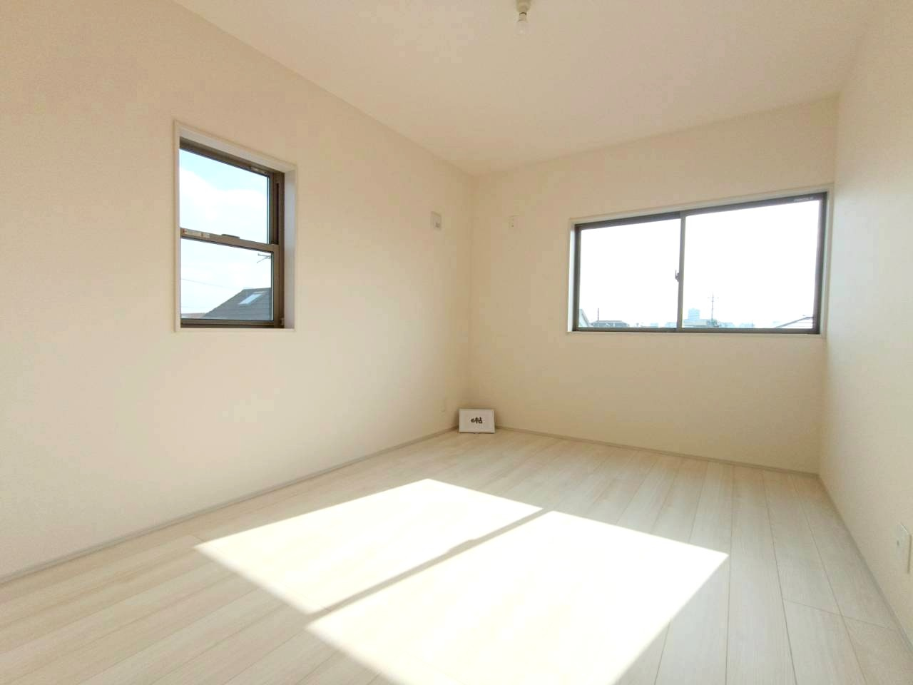 三郷市　幸房　新築戸建　　全1棟　の洋室|大切なプライベート空間です。アレンジしやすいシンプルなお部屋です