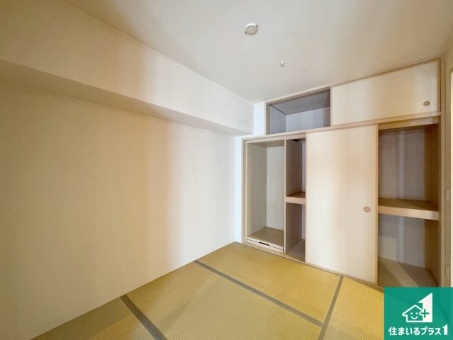 ブランズさくら夙川の和室|一室あると便利な和室は客間としてだけでなく、小さなお子様のプレイルームや食後のくつろぎスペースとしてもご利用いただけます。収納もついていますので大活躍間違いなし！