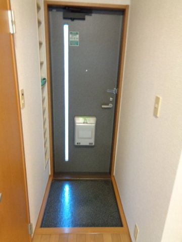 パル平塚の玄関