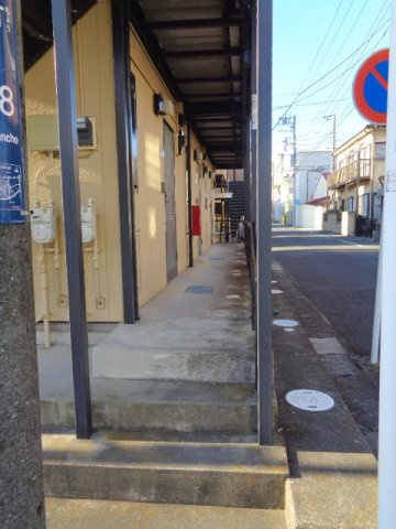 パル平塚のエントランス