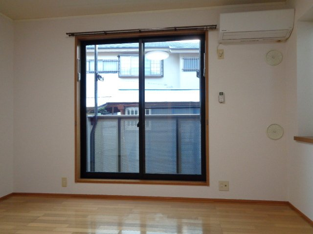 パル平塚の洋室