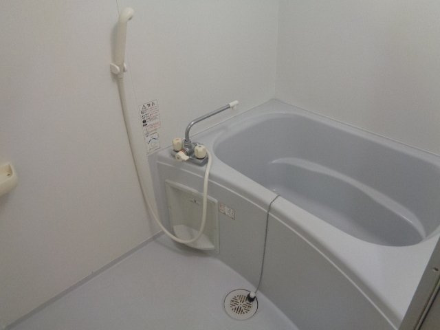 パル平塚の浴室