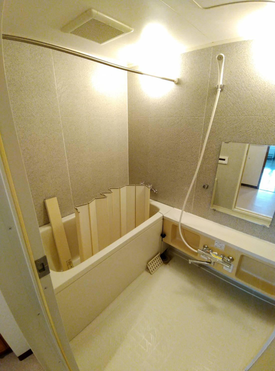 芦野マンションの浴室