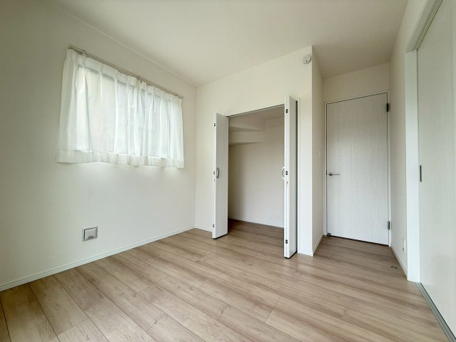 御殿場市御殿場８３番　新築戸建　全2棟　A号棟のランドリースペース