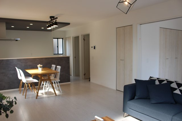 小倉南区下貫1丁目1期の居間・リビング