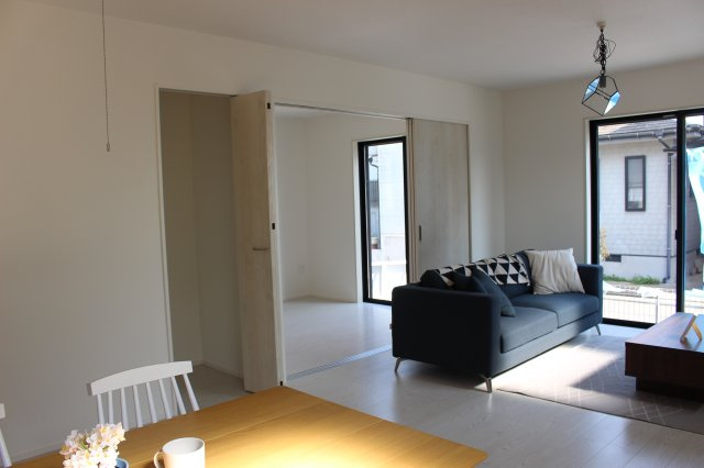 小倉南区下貫1丁目1期の居間・リビング