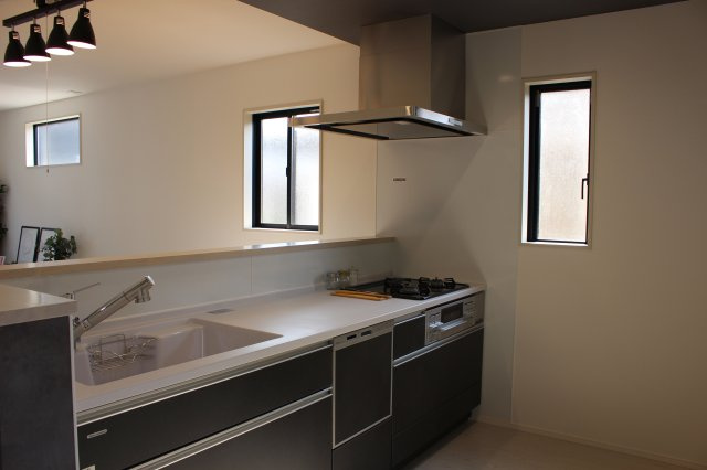 小倉南区下貫1丁目1期のキッチン