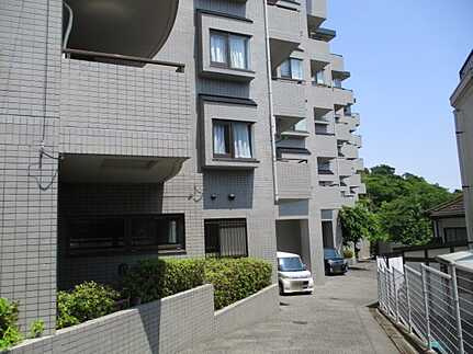 ヒルズ梅が台の外観