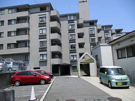 ヒルズ梅が台の外観