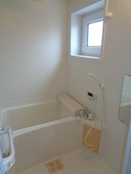 メゾンセレーノ壱番館の浴室