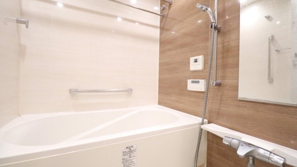 【浴室】 | 【浴室】追い炊き機能完備で快適にお過ごしいただけます☆