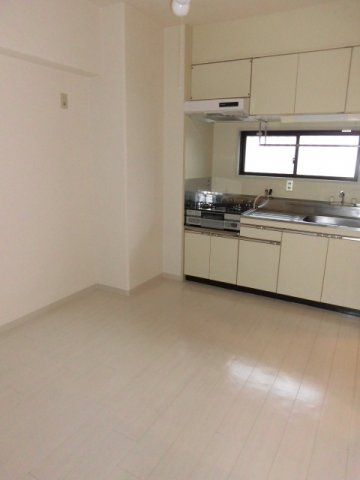 大阪市中央区内淡路町１丁目の賃貸マンションの内装